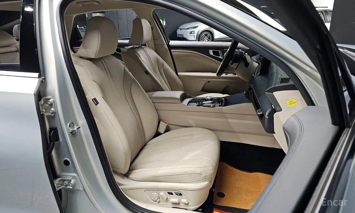 Фото 10 - Kia K8