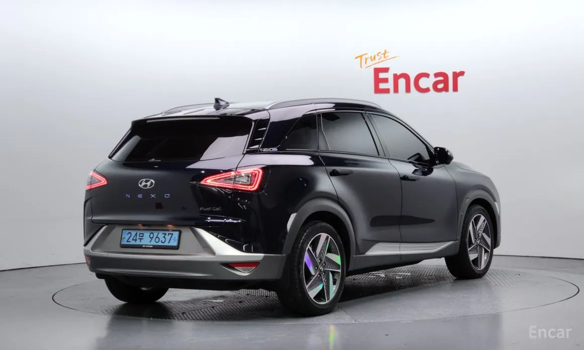 Фото 2 - Hyundai Nexo