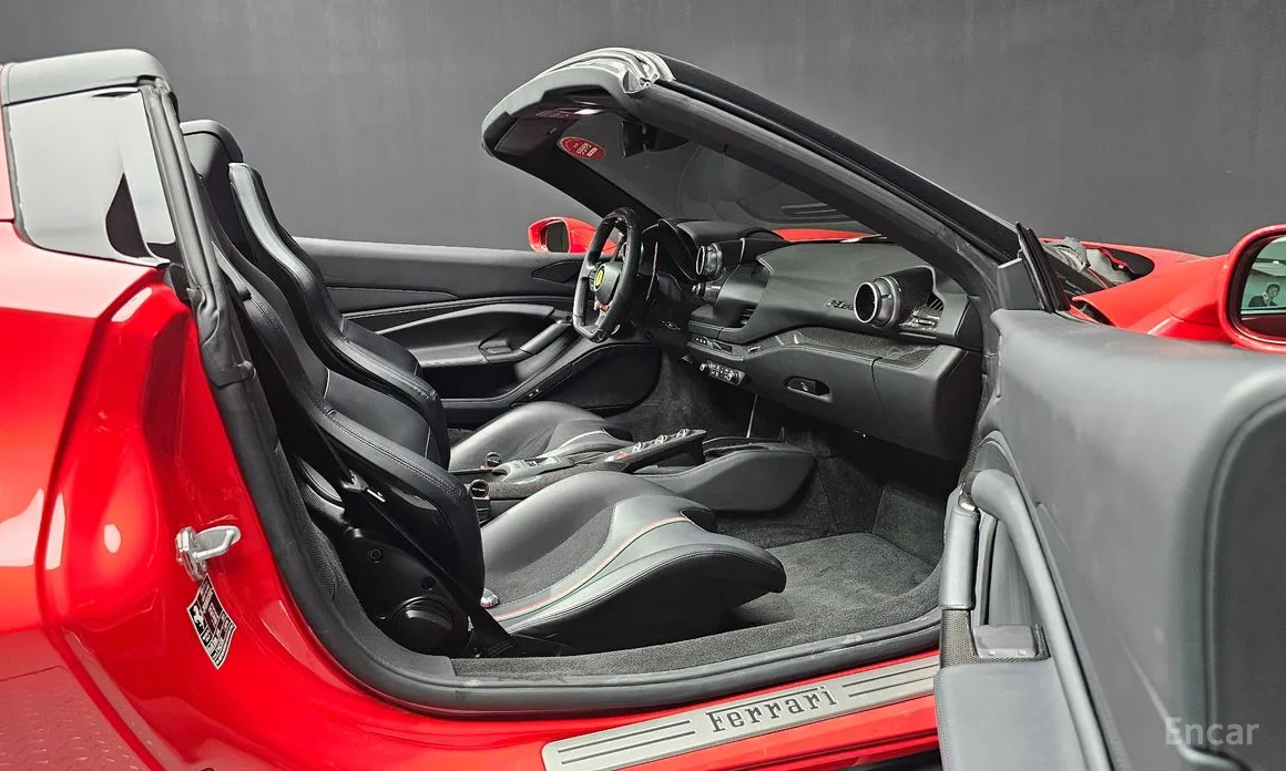 Фото 11 - Ferrari F8
