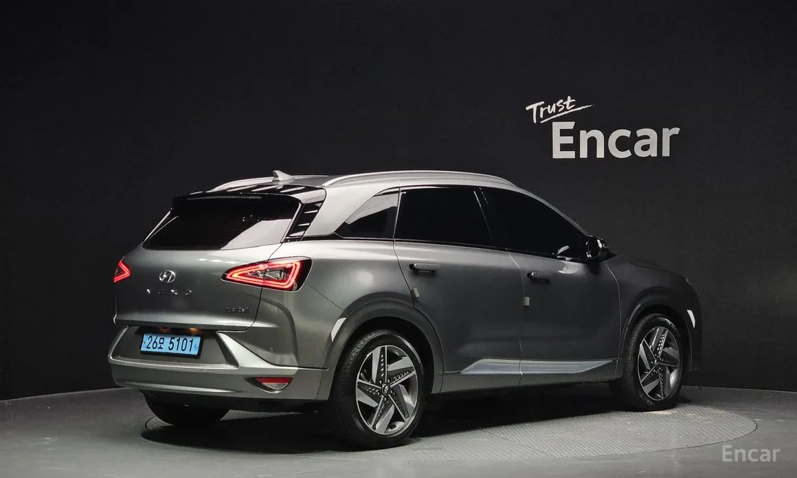 Фото 2 - Hyundai Nexo