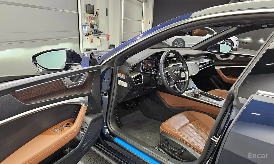 Фото 10 - Audi A7