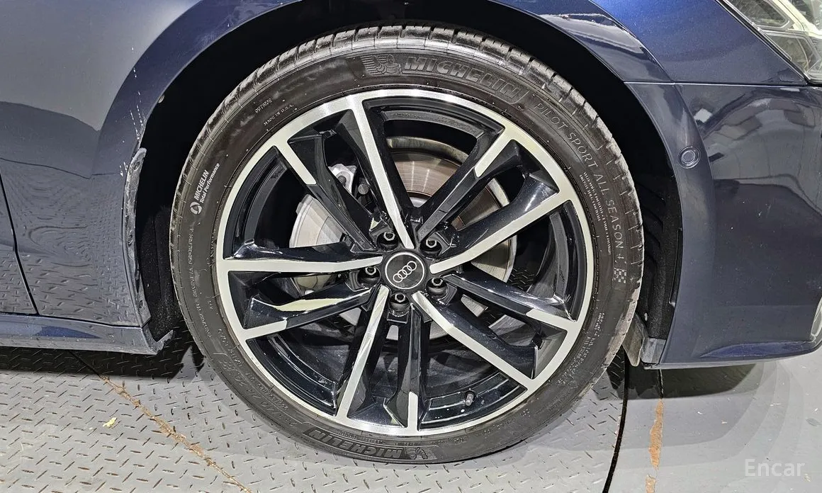 Фото 5 - Audi A7