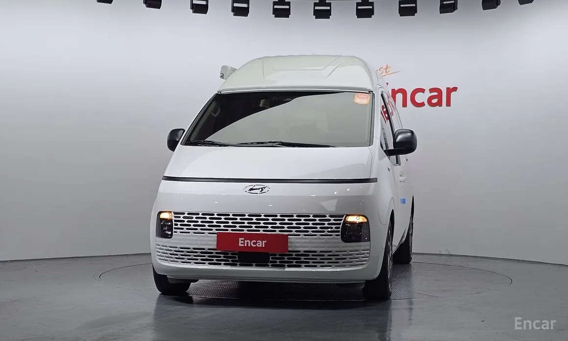 Фото 3 - Hyundai Staria