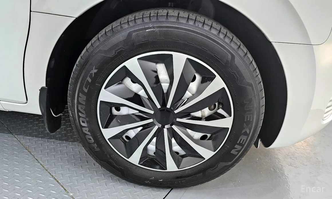 Фото 5 - Hyundai Staria