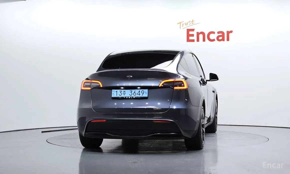 Фото 4 - Tesla Model Y