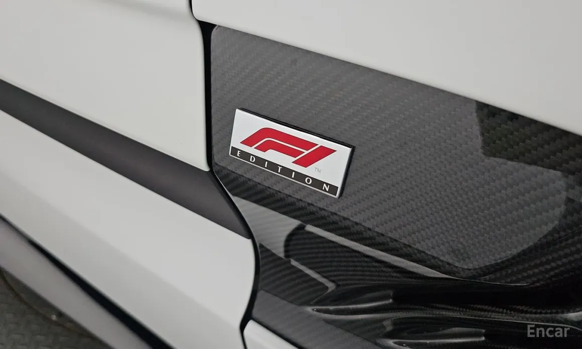 Фото 20 - Aston Martin Vantage