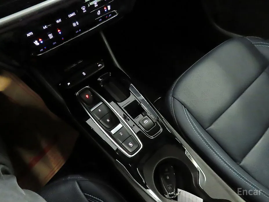 Фото 12 - Chevrolet Bolt EUV