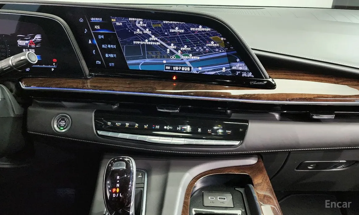 Фото 14 - Cadillac Escalade