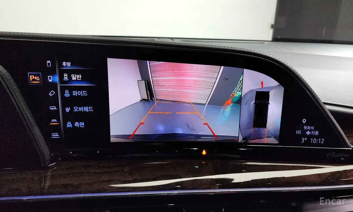 Фото 15 - Cadillac Escalade