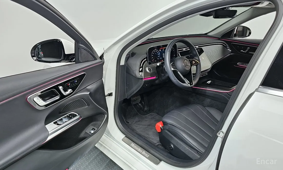 Фото 11 - Mercedes-Benz E-Class