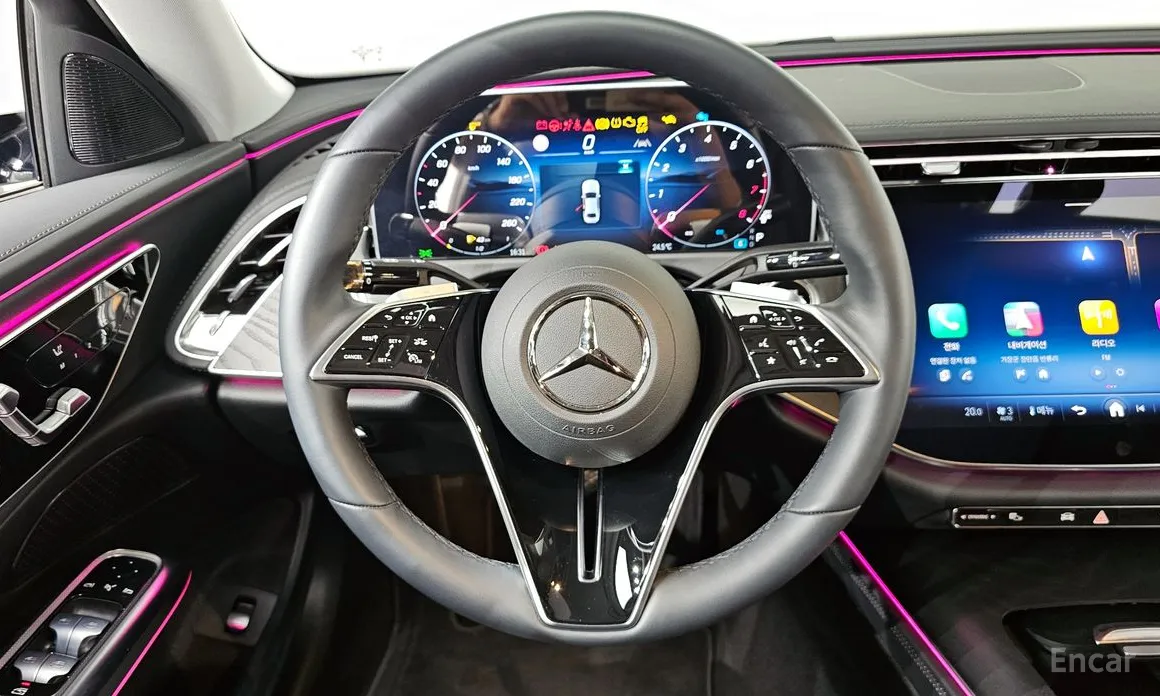 Фото 13 - Mercedes-Benz E-Class