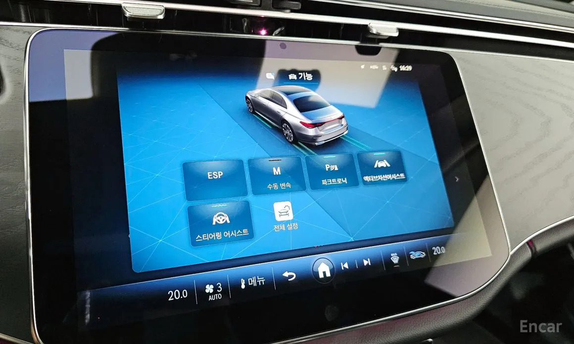 Фото 18 - Mercedes-Benz E-Class