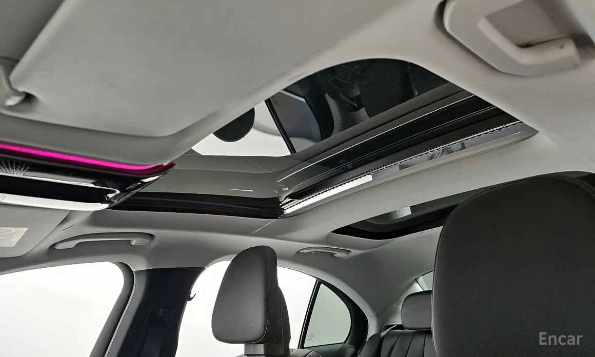 Фото 20 - Mercedes-Benz E-Class