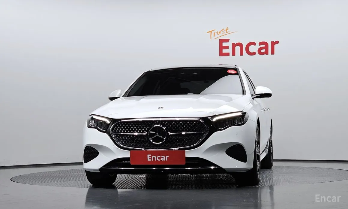 Фото 3 - Mercedes-Benz E-Class