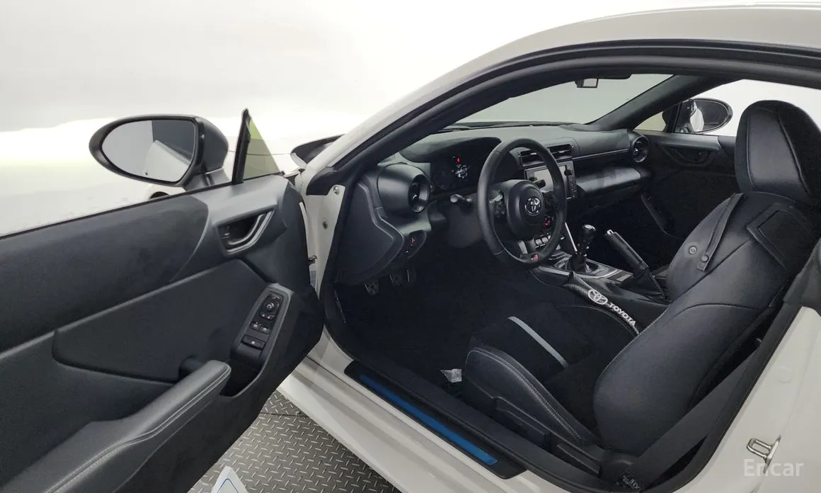 Фото 10 - Toyota 86