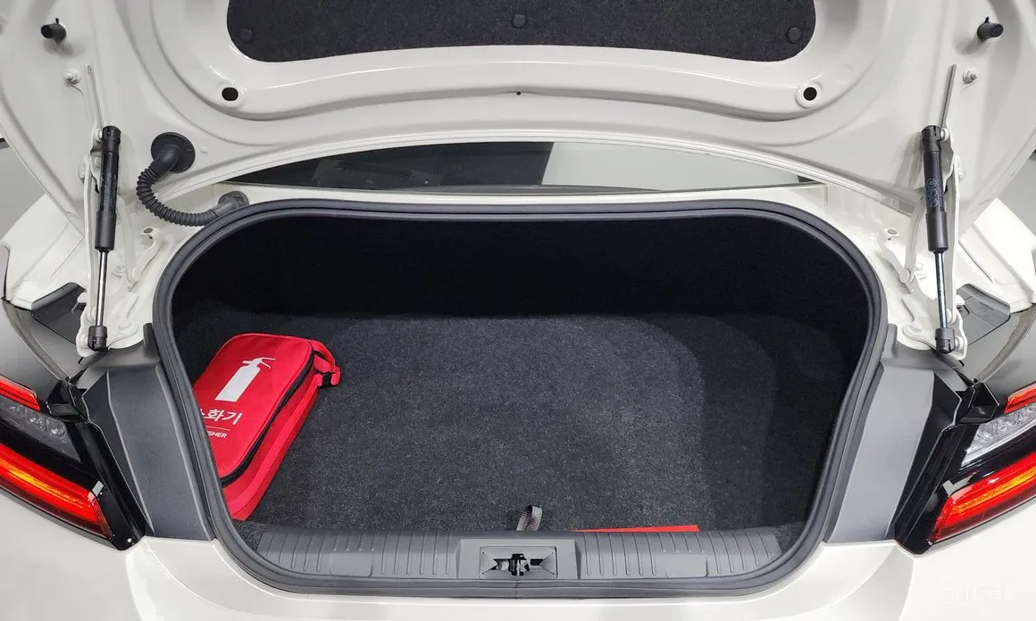 Фото 20 - Toyota 86