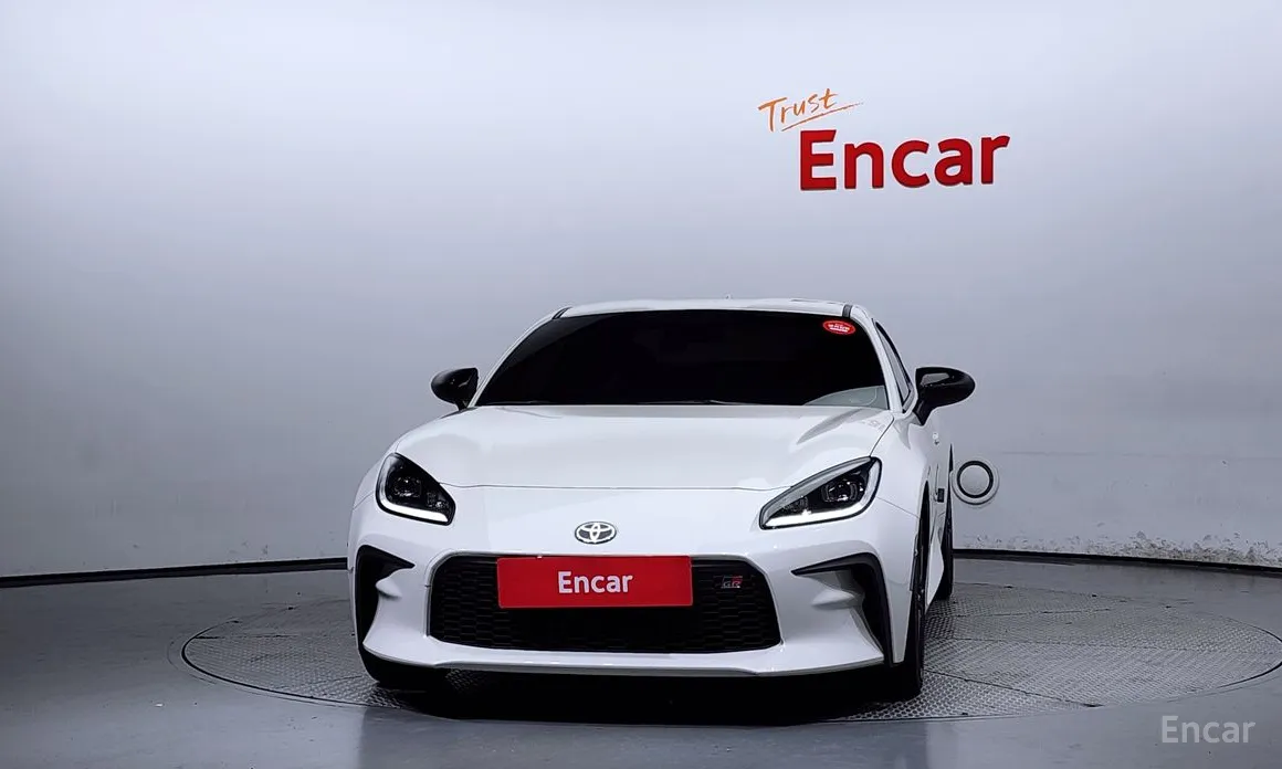 Фото 3 - Toyota 86