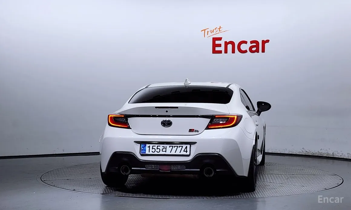 Фото 4 - Toyota 86