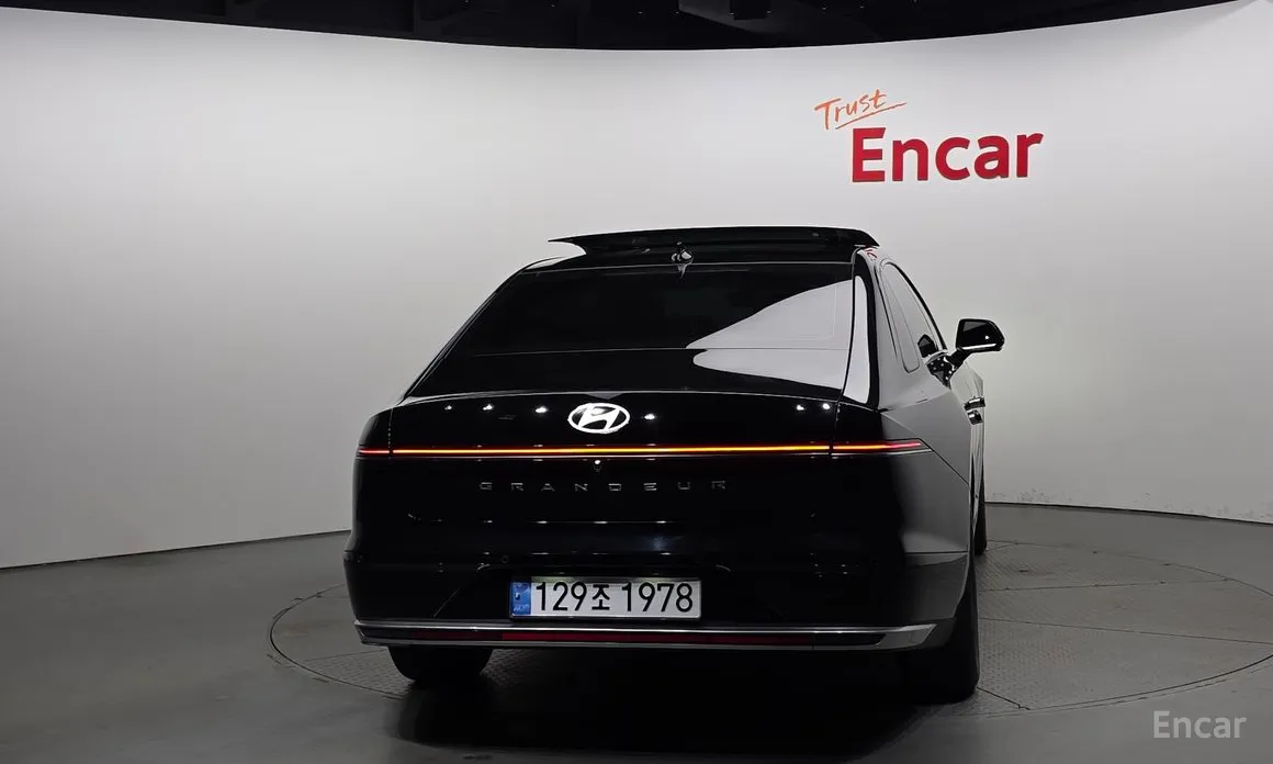 Фото 4 - Hyundai Grandeur