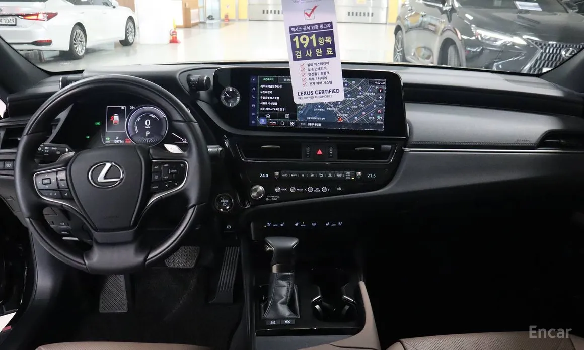 Фото 9 - Lexus ES