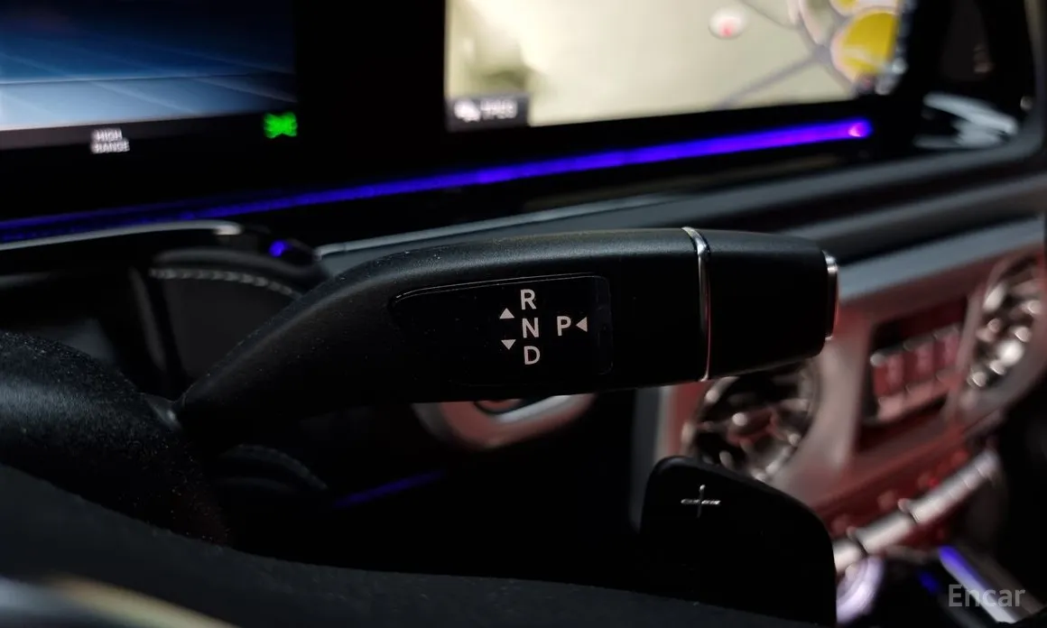 Фото 9 - Mercedes-Benz G-Class