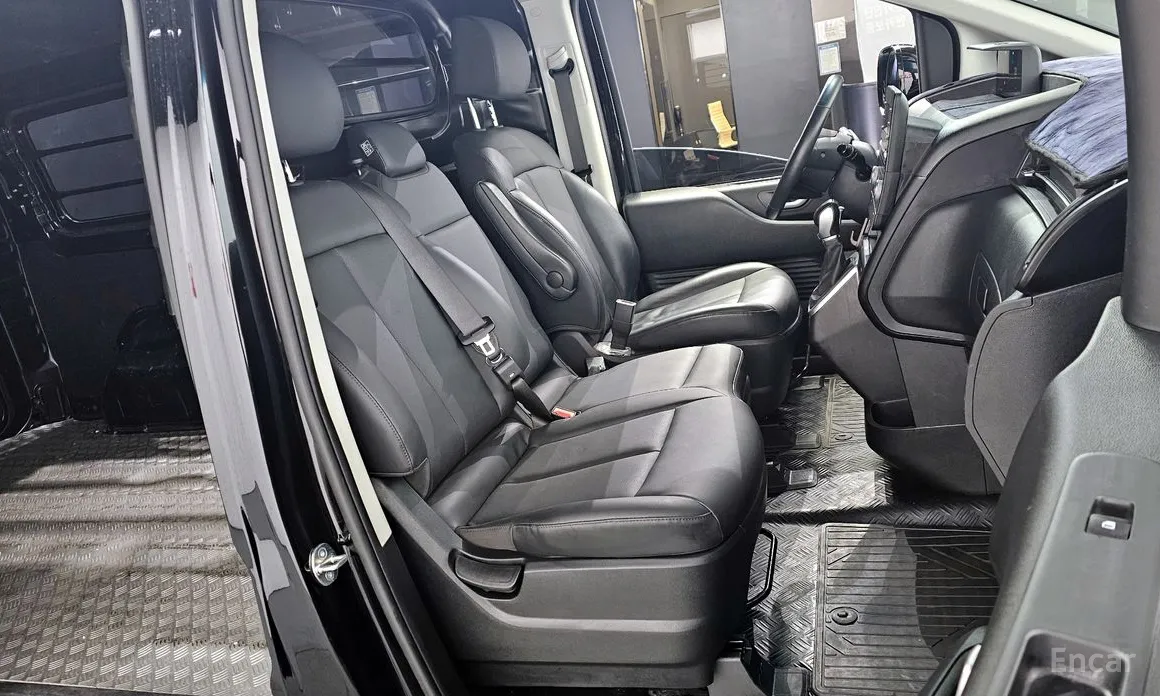 Фото 10 - Hyundai Staria