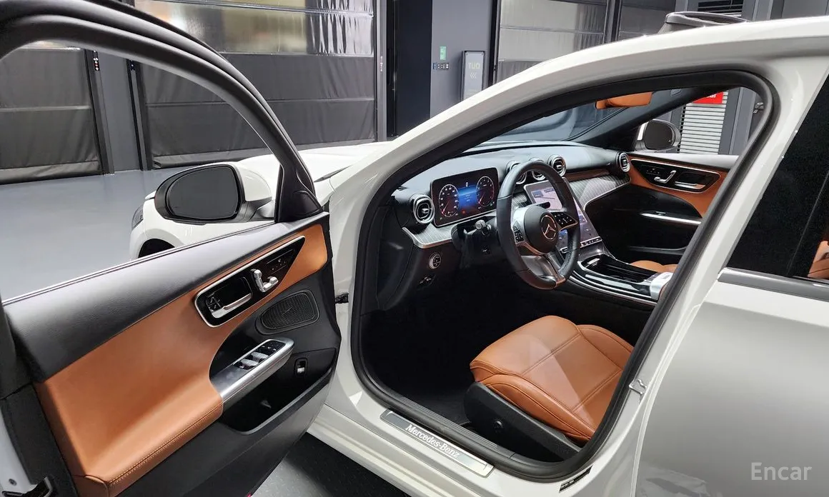 Фото 10 - Mercedes-Benz C-Class