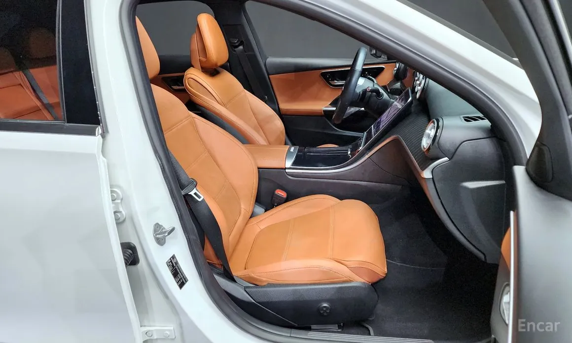 Фото 11 - Mercedes-Benz C-Class