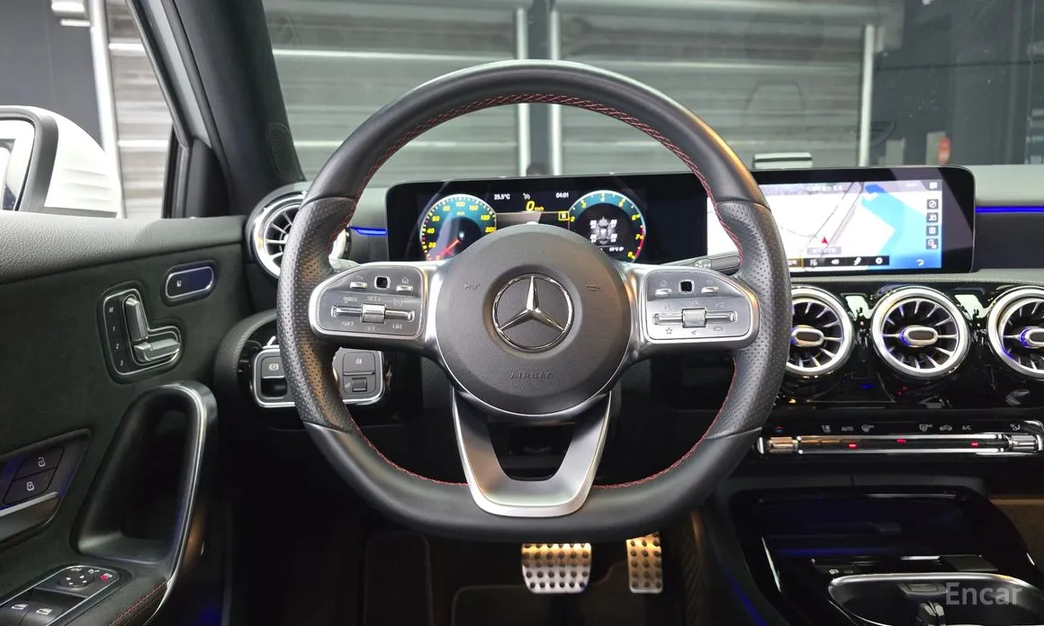 Фото 14 - Mercedes-Benz A-Class