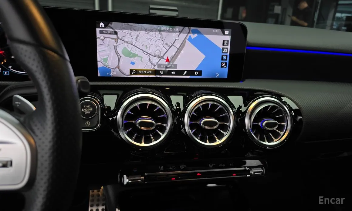 Фото 15 - Mercedes-Benz A-Class