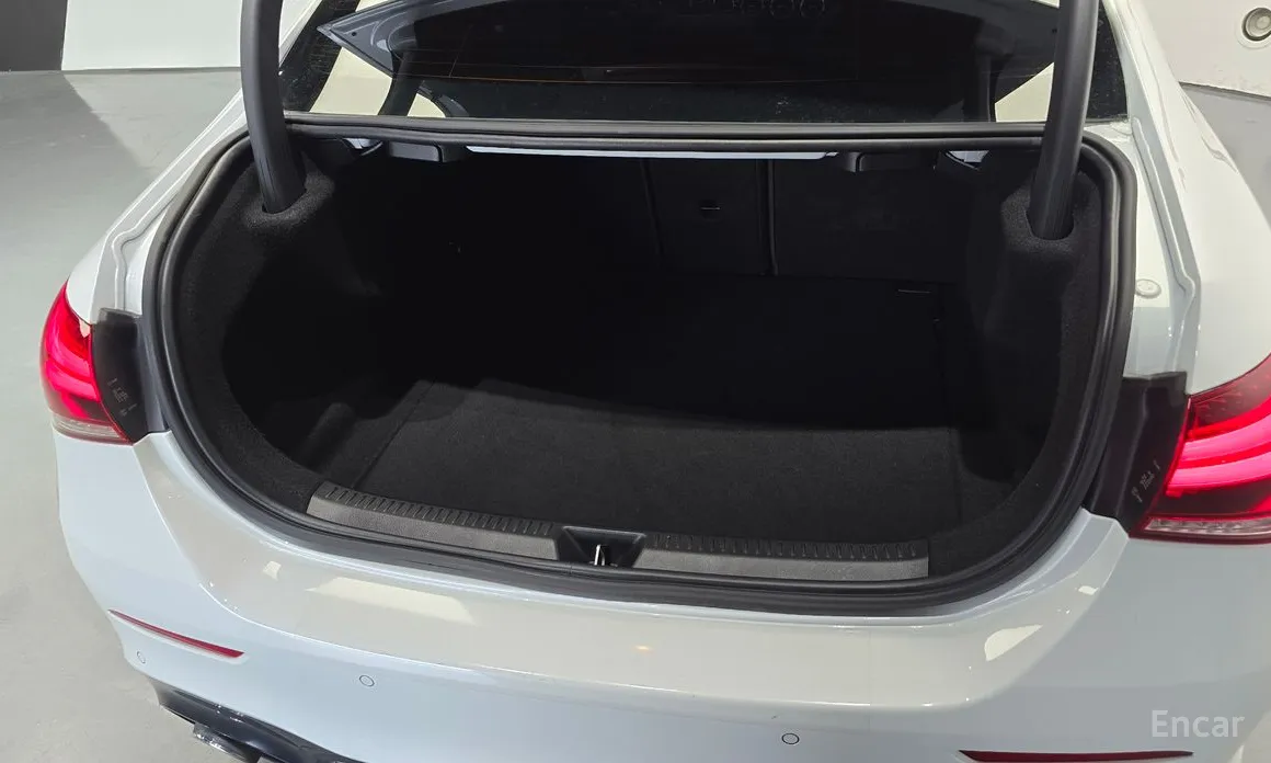 Фото 20 - Mercedes-Benz A-Class