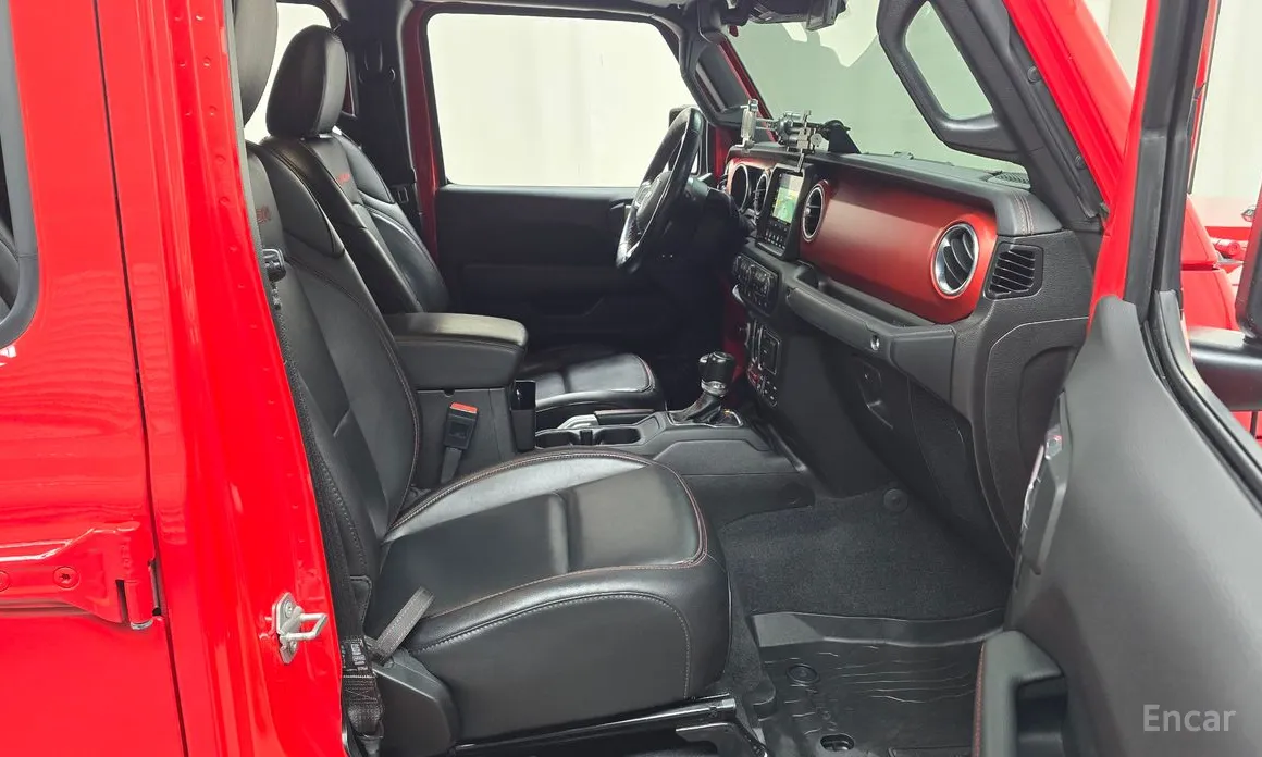 Фото 10 - Jeep Gladiator