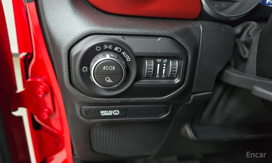 Фото 18 - Jeep Gladiator