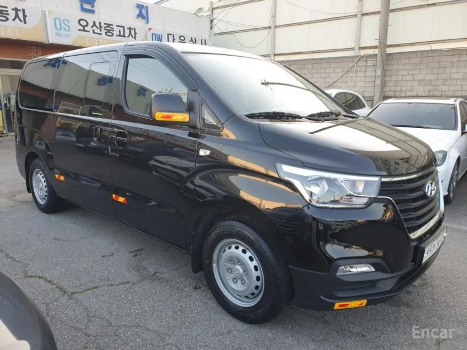 Фото 3 - Hyundai Starex