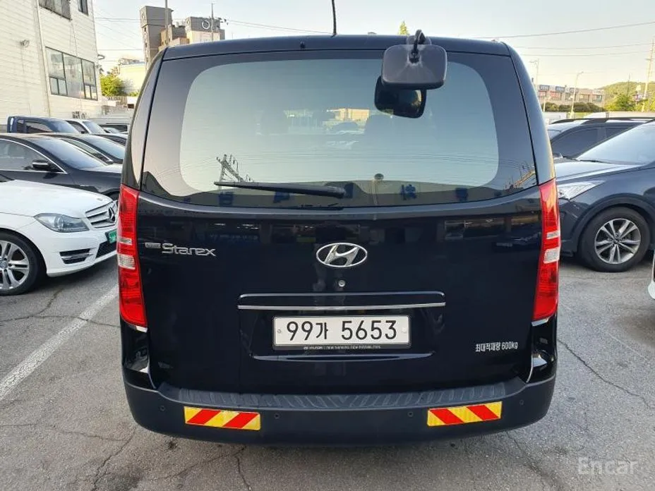 Фото 4 - Hyundai Starex