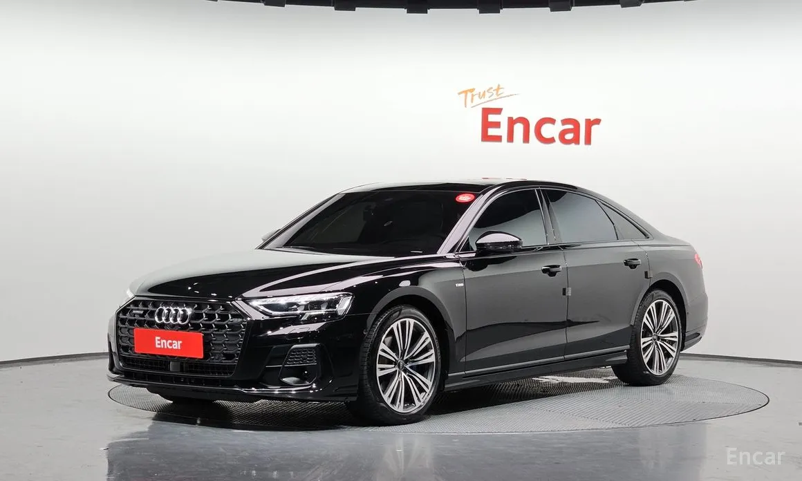 Фото 1 - Audi A8