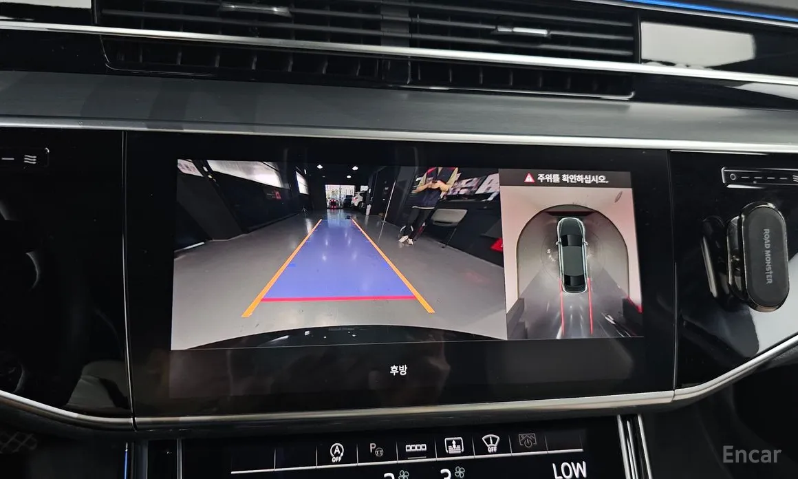 Фото 15 - Audi A8