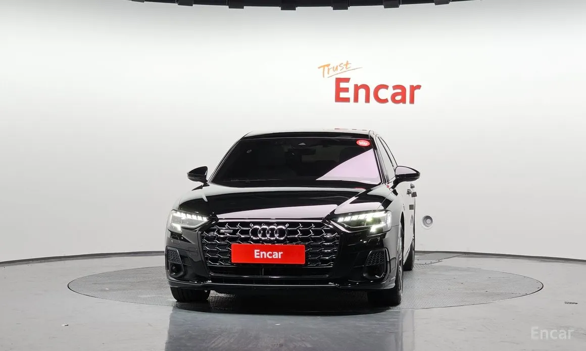 Фото 3 - Audi A8