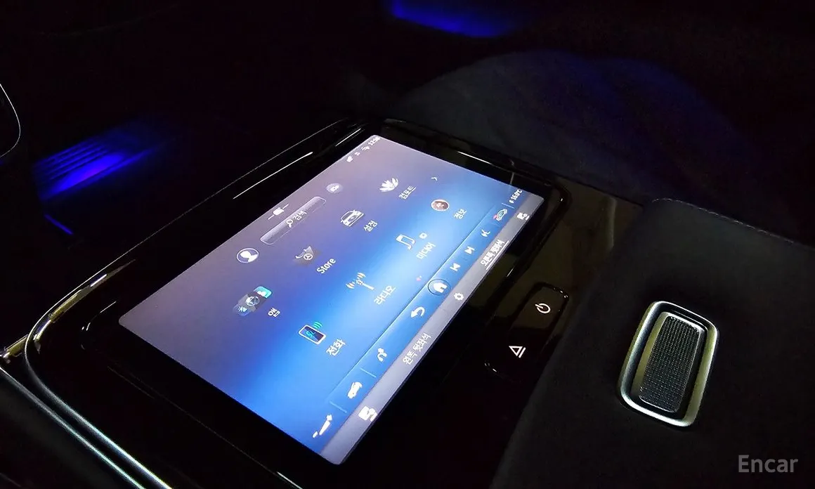 Фото 15 - Mercedes-Benz S-Class