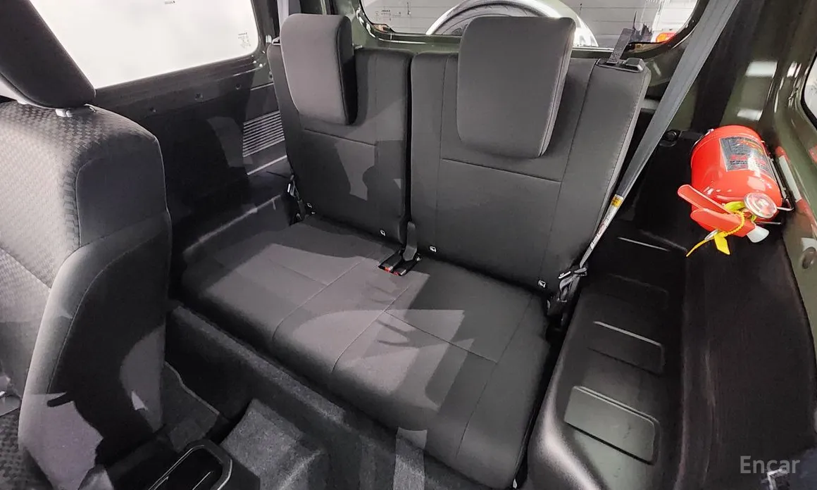 Фото 17 - Suzuki Jimny