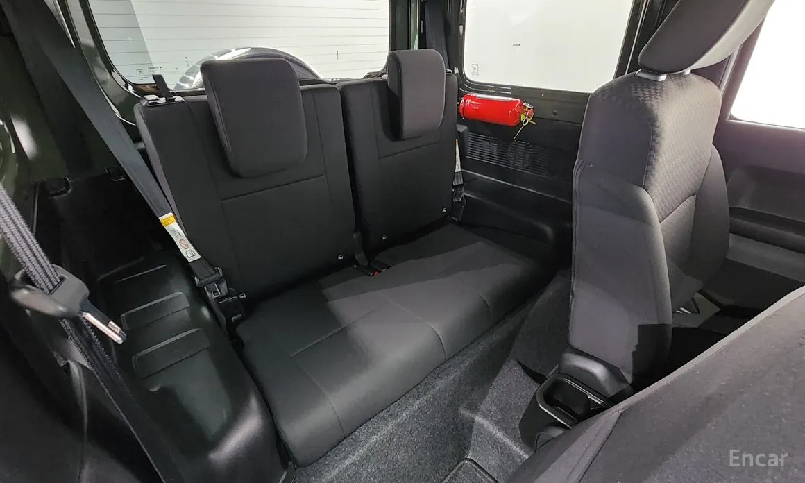 Фото 18 - Suzuki Jimny