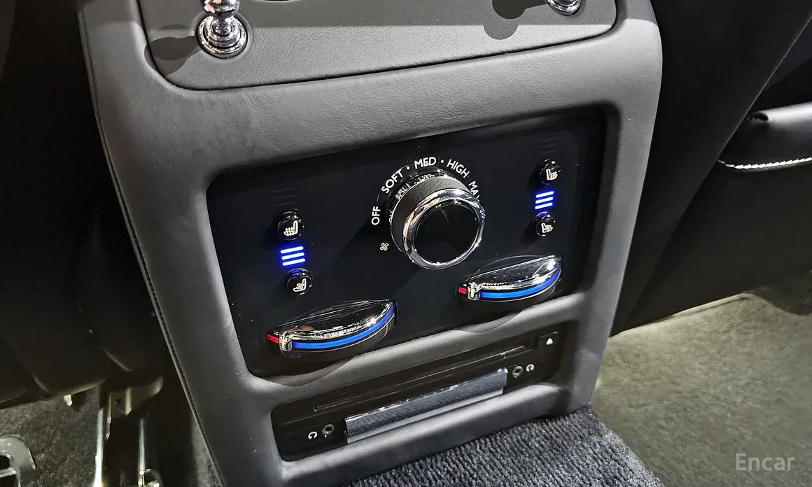 Фото 18 - Rolls-Royce Ghost