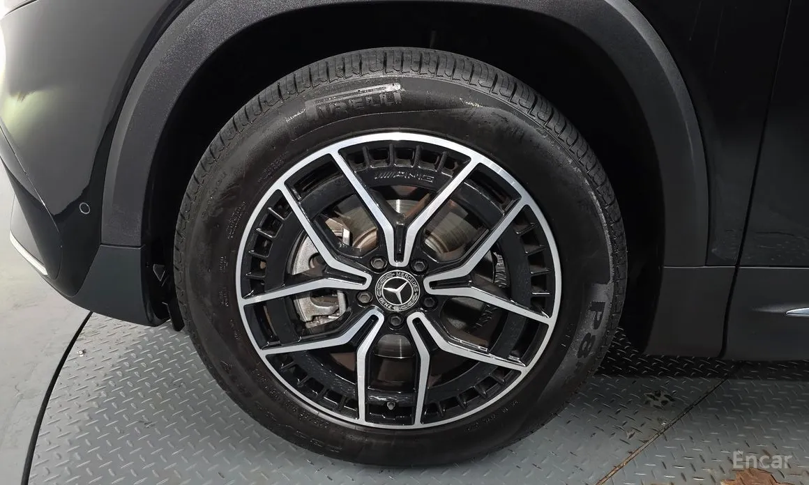 Фото 5 - Mercedes-Benz EQB