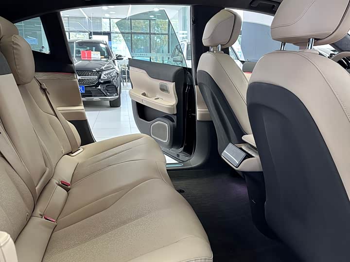 Фото 9 - Nio ET7