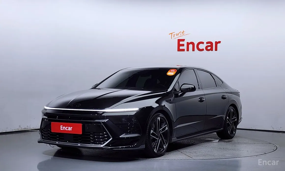 Photo 13 - Hyundai Sonata