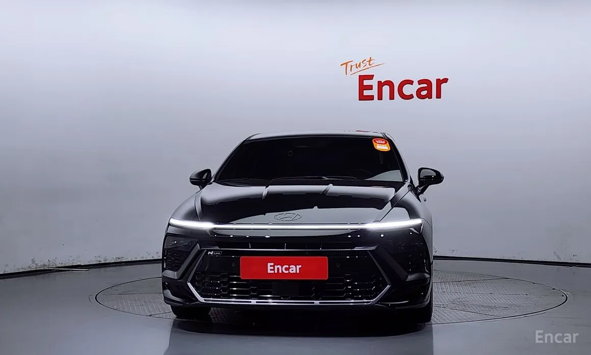 Photo 3 - Hyundai Sonata