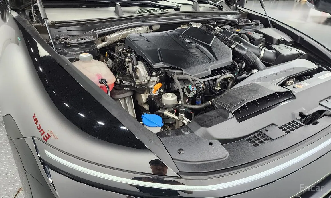 Photo 6 - Hyundai Sonata