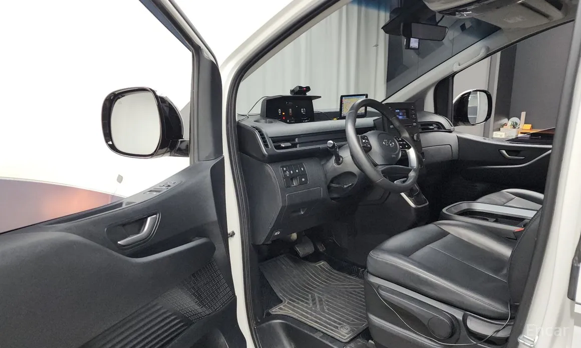 Фото 10 - Hyundai Staria