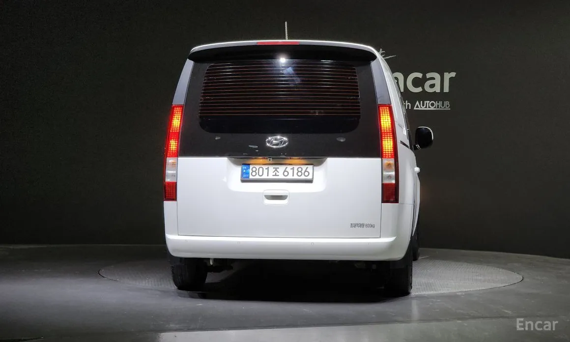 Фото 4 - Hyundai Staria