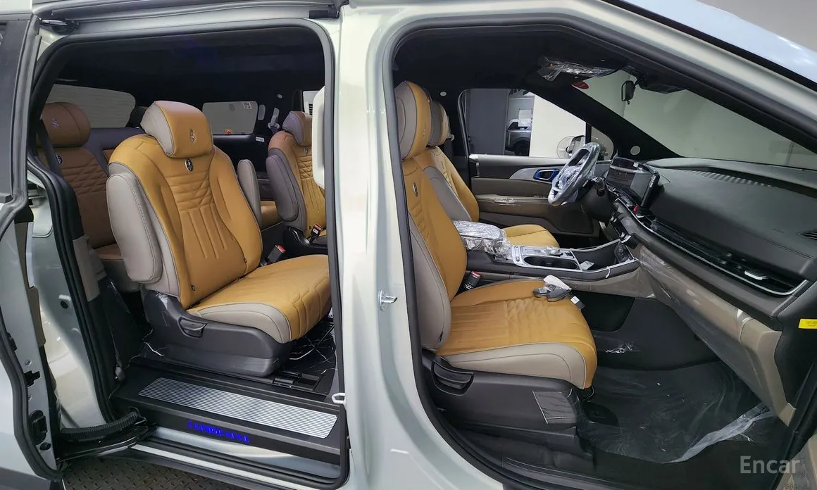 Фото 12 - Kia Carnival